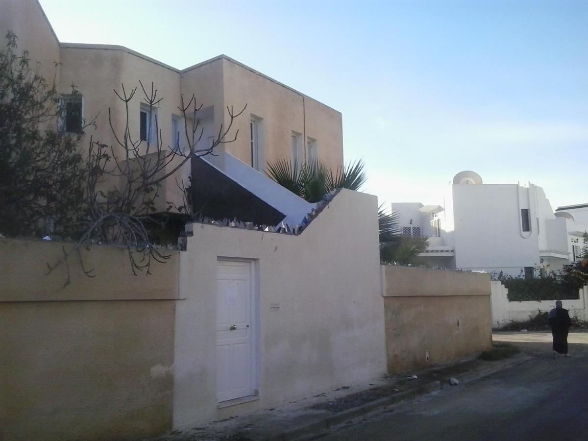 Duplex Pied Dans L'Eau Avec Magnifique Vue Sur Mer Monasztir Kültér fotó